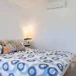 4m By Guide Villa *
